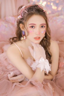 男星突然立起的尴尬瞬间